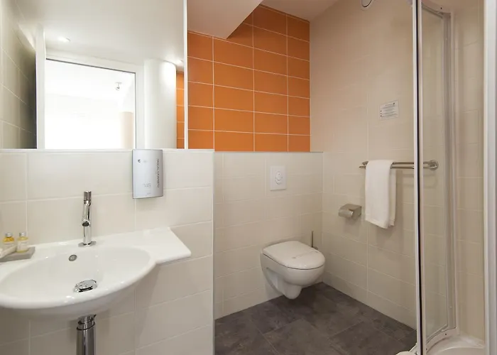 Otel Atlantique - Lycee Hotelier - Management School 3*