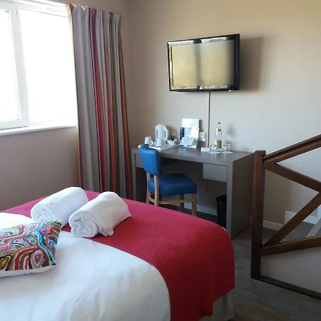 Atlantique - Lycee Hotelier - Management School 3* 比亚里茨