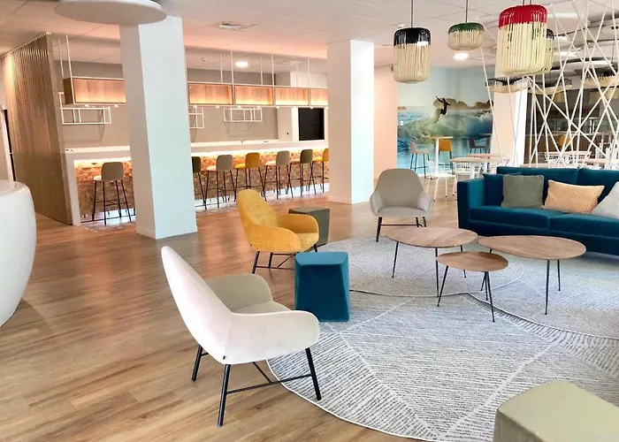 Atlantique - Lycee Hotelier - Management School Биарриц