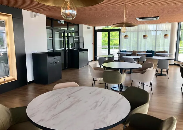 Atlantique - Lycee Hotelier - Management School 3* Biarritz